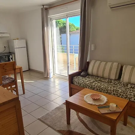 Joli Residentiel Les Pieds Dans L'eau Apartment *
